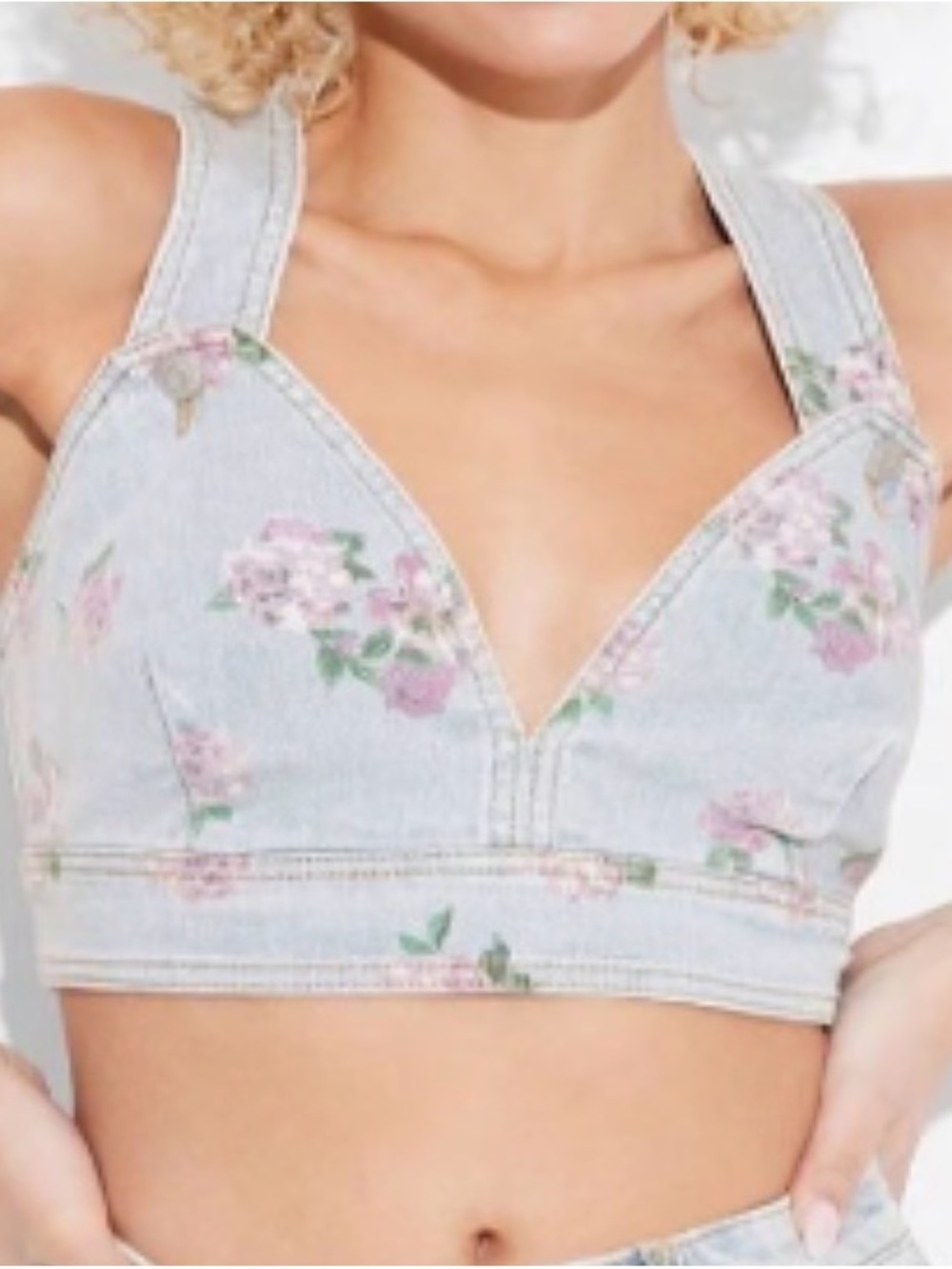 Wild Fable Denim Vest Women's M Tank Cropped Top Light Wash Floral Print NWT